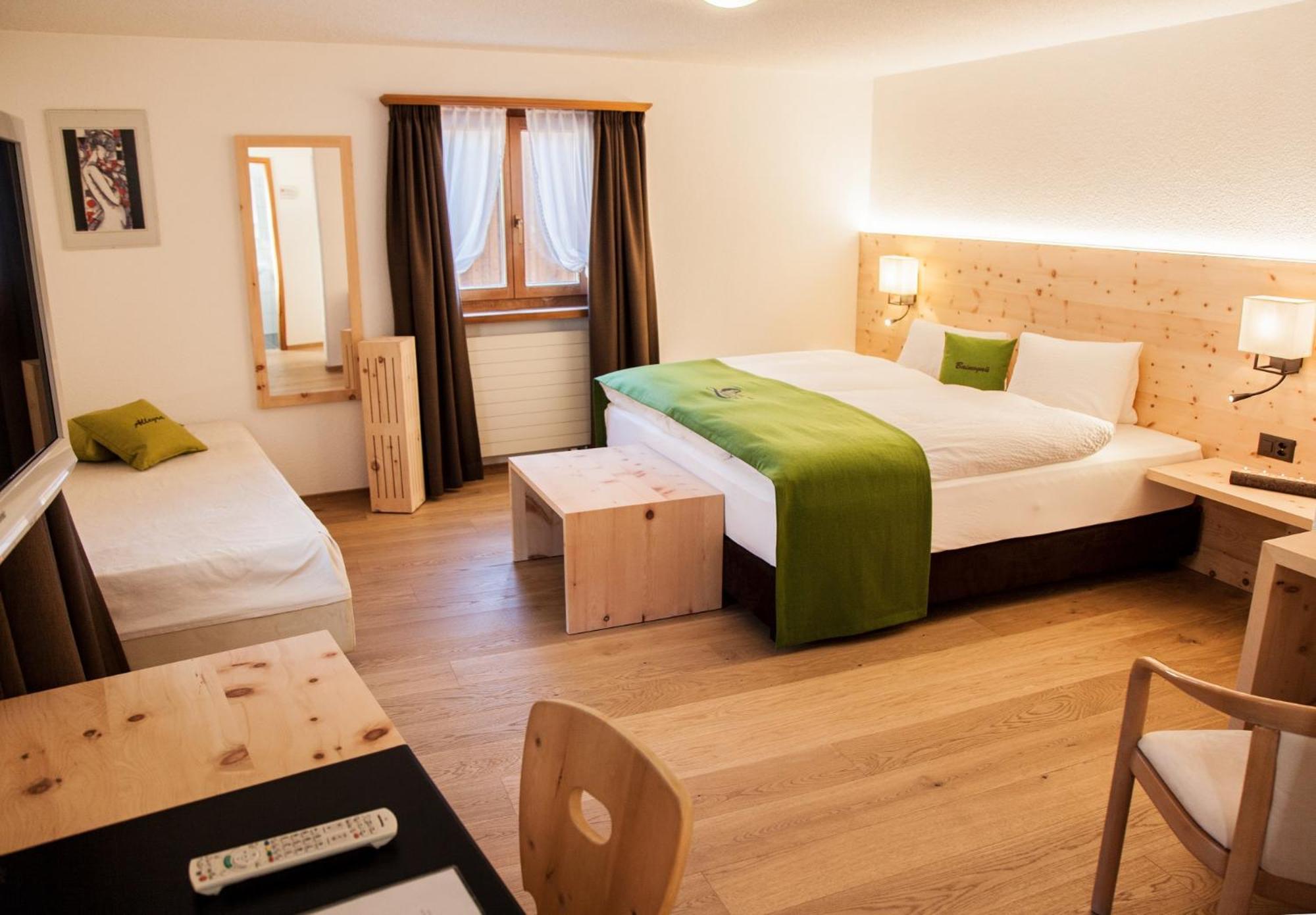 Wellnesshotel Liun B&B Müstair Екстериор снимка